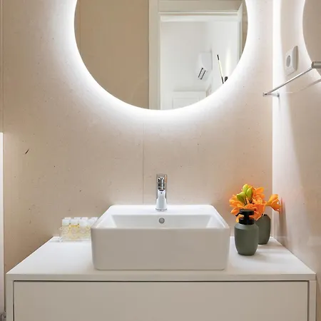 Апартаменты Flores Gem 3Br Duplex Central Porto