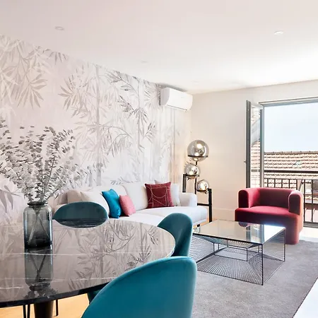 Апартаменты Flores Gem 3Br Duplex Central Porto *